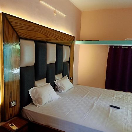 Hotel Green Park Джабалпур Екстериор снимка
